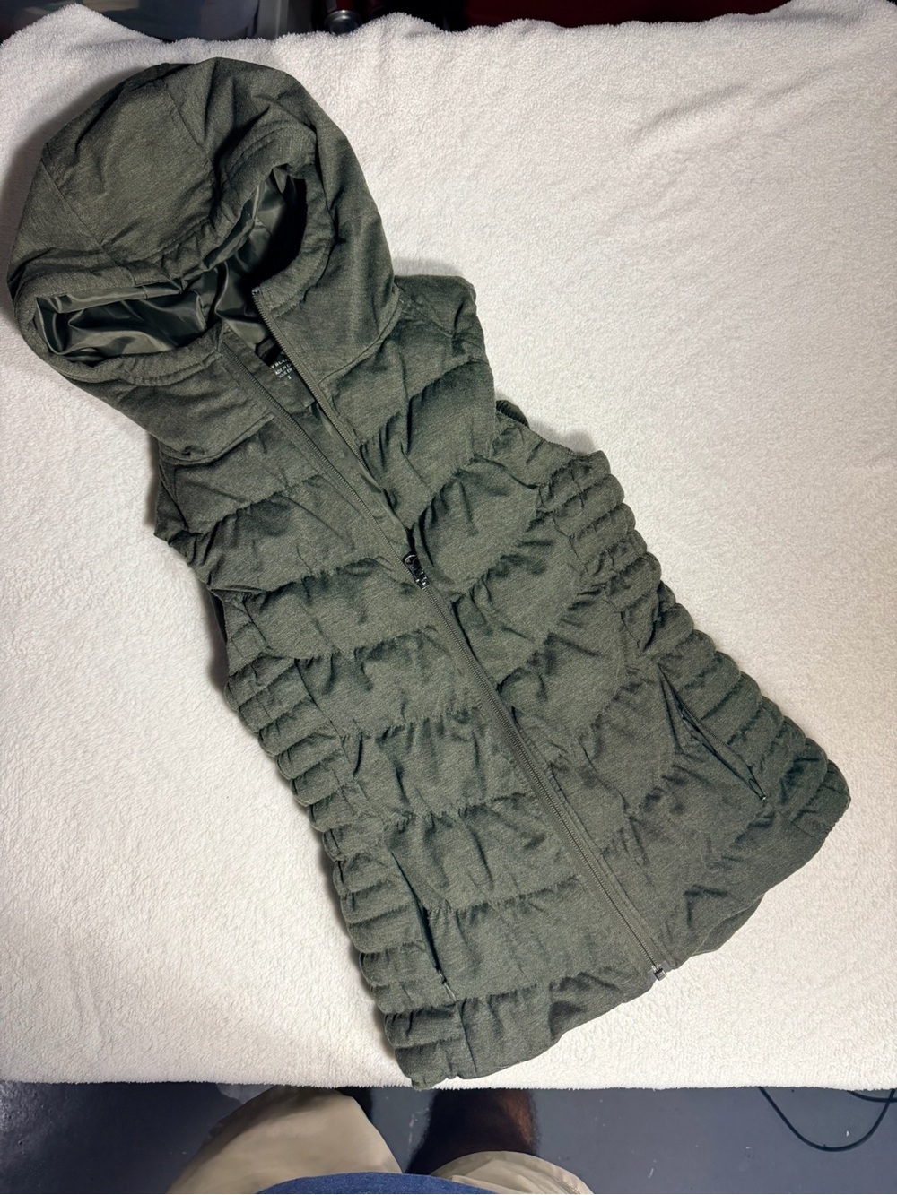 BE BY BLANC NOIR Olive Green Hooded Puffer Vest Full Zip Size S - Picture 2 of 7